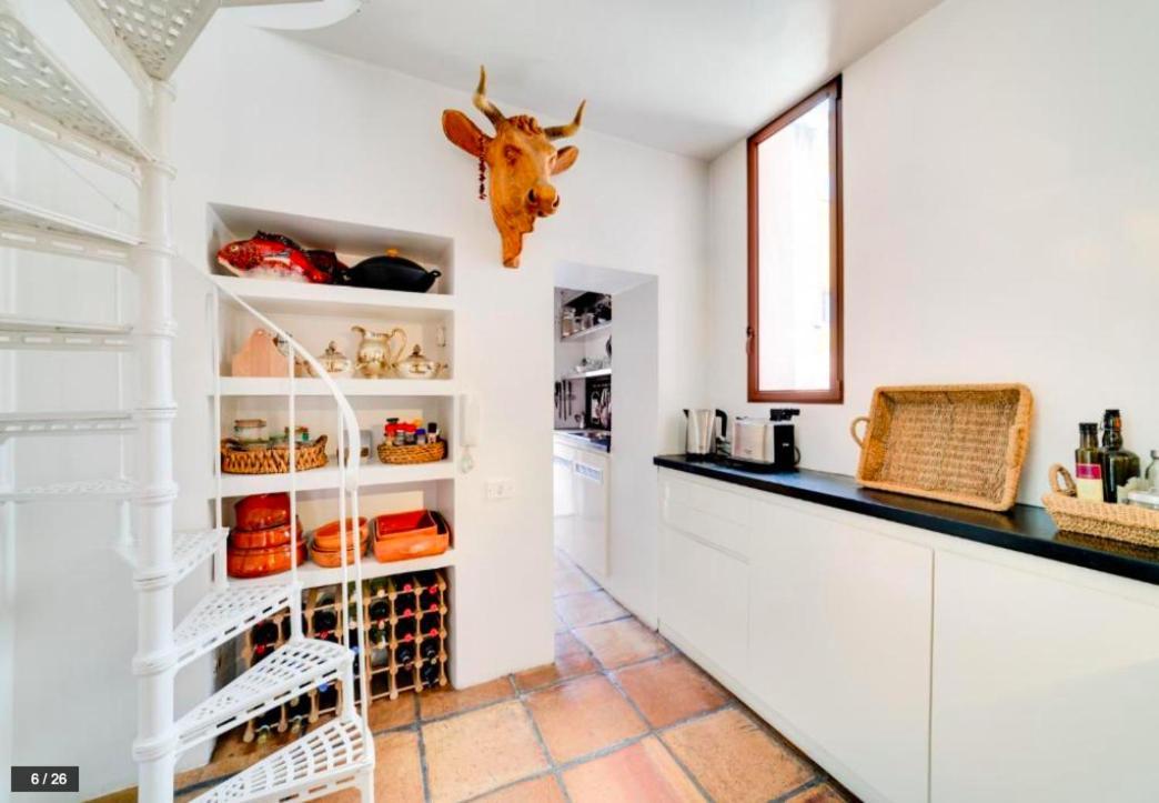 Luxury Art Apartment In Trastevere With Terrace โรม ภายนอก รูปภาพ