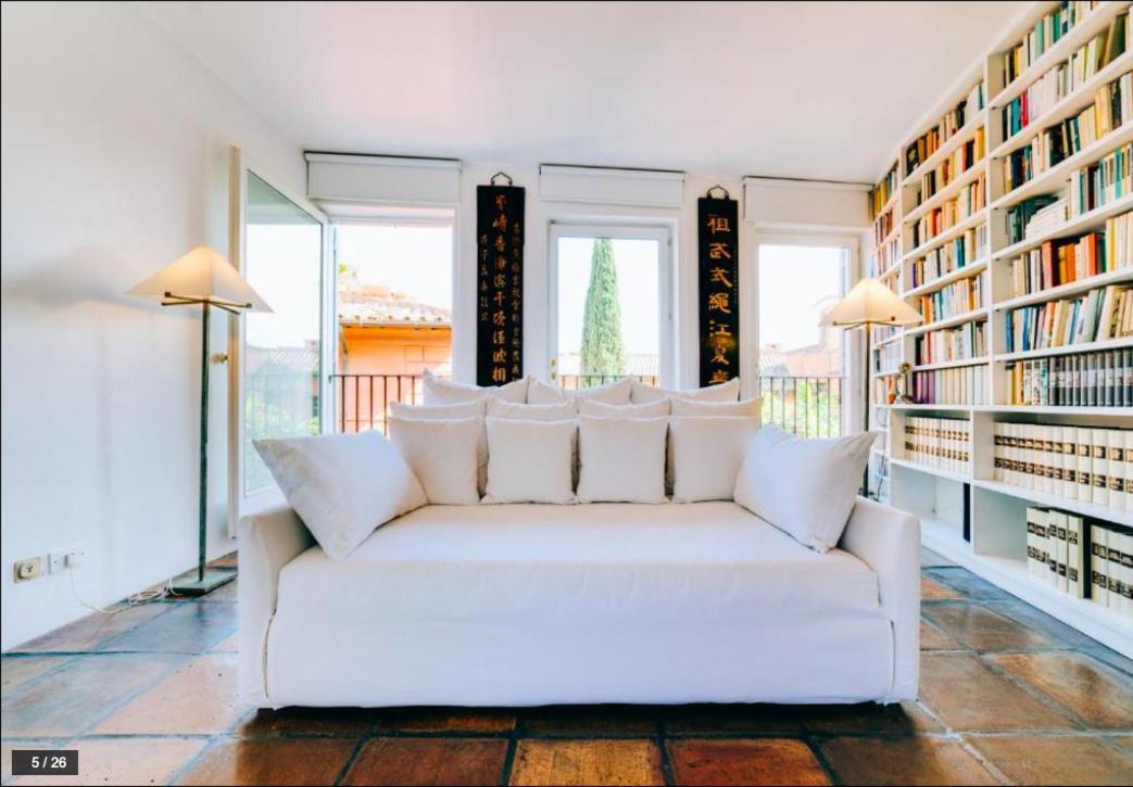 Luxury Art Apartment In Trastevere With Terrace โรม ภายนอก รูปภาพ