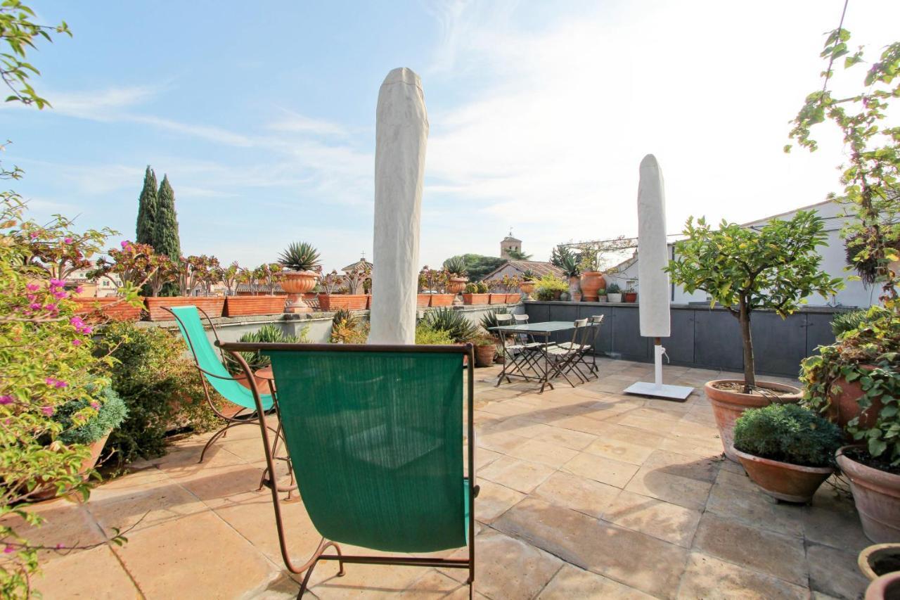 Luxury Art Apartment In Trastevere With Terrace โรม ภายนอก รูปภาพ